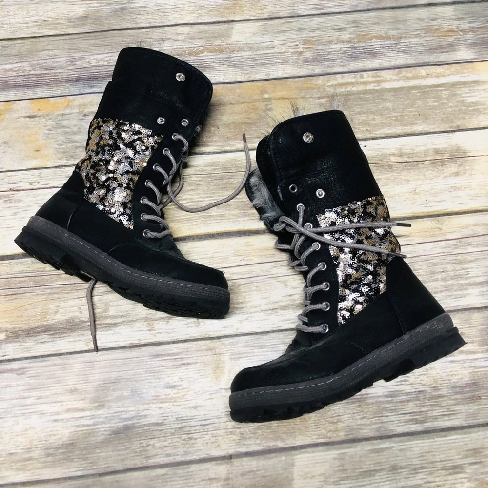 Adorable Justice snow boots w/ fur and sequins! Size 3